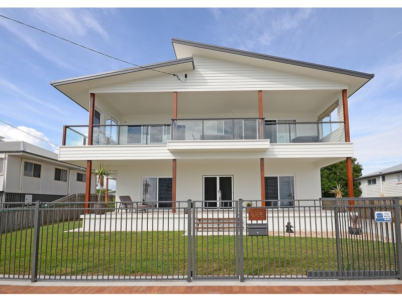 556 Charlton Esplanade, Urangan QLD 4655