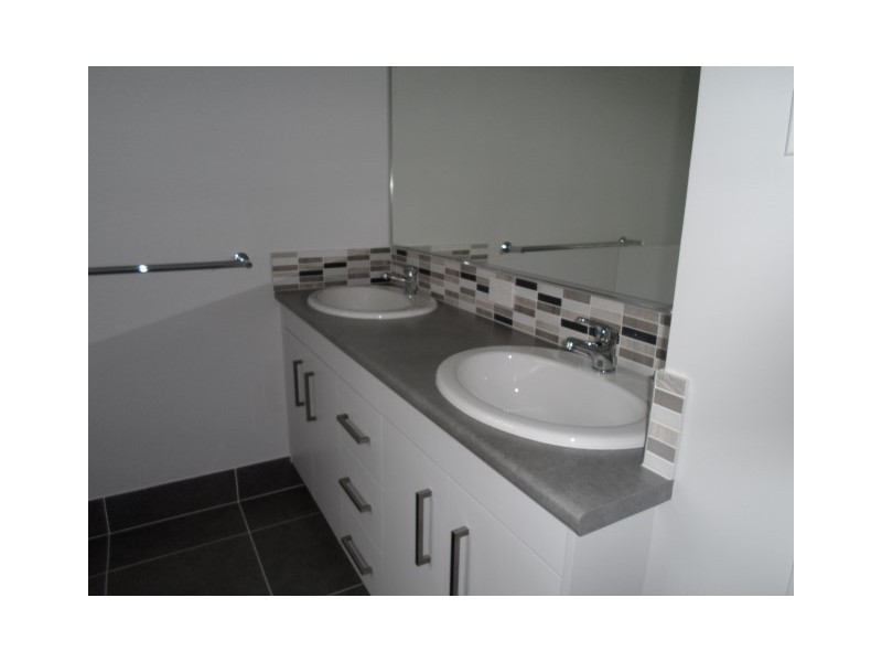 10 Serene Way, Wondunna QLD 4655