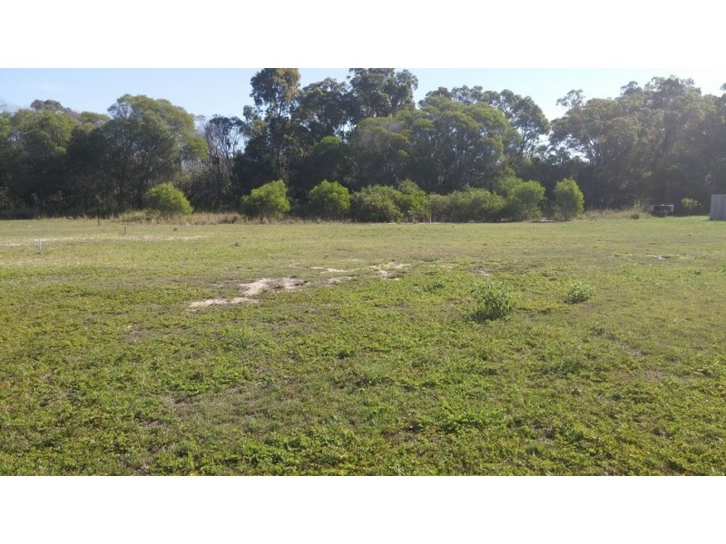 13 Lakes Boulevard, Burrum Heads QLD 4659
