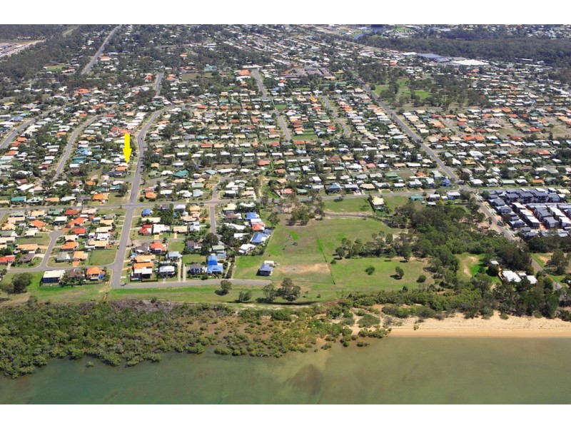 12 Aimee Drive, Urangan QLD 4655