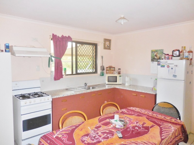12 Aimee Drive, Urangan QLD 4655