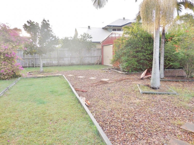 12 Aimee Drive, Urangan QLD 4655