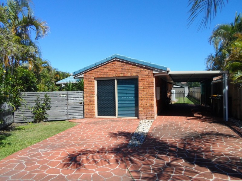 10 Phoenix court, Kawungan QLD 4655