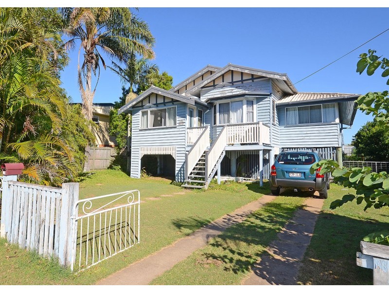27 Beach Road, Pialba QLD 4655