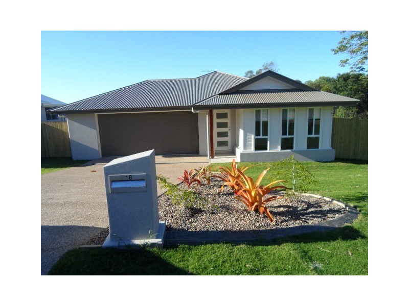 18 Steel Street, Nikenbah QLD 4655