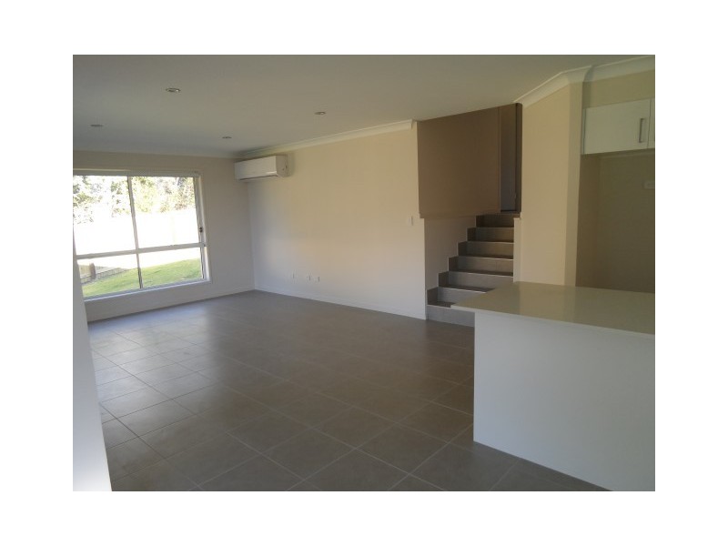 18 Steel Street, Nikenbah QLD 4655