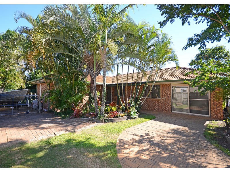 7 Brolga Court, Eli Waters QLD 4655