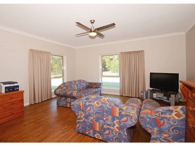 23-25 Jindera Court, Wondunna QLD 4655