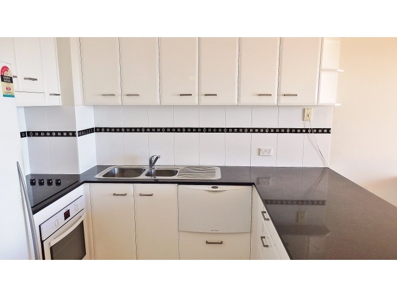 112/17 Buccaneer Avenue, Urangan QLD 4655