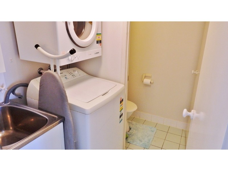 112/17 Buccaneer Avenue, Urangan QLD 4655