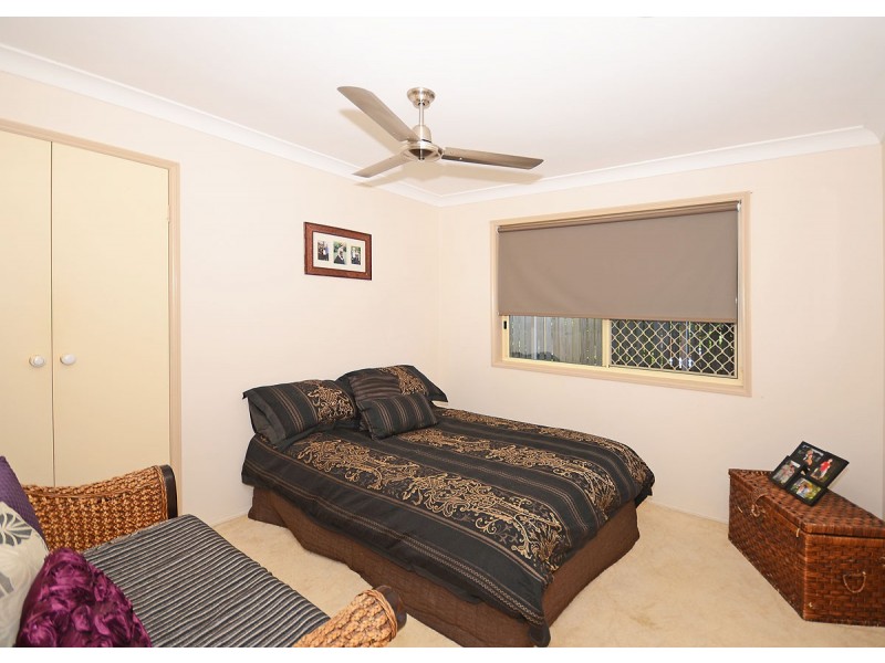 4 Elm Court, Kawungan QLD 4655