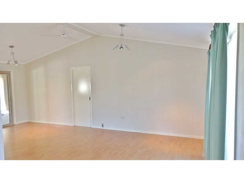 37 Dover Street, Pialba QLD 4655