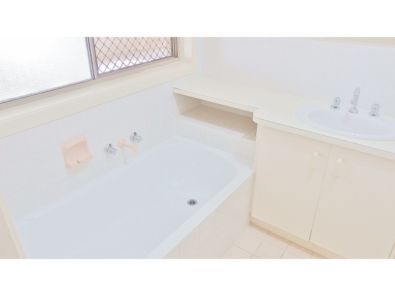 37 Dover Street, Pialba QLD 4655