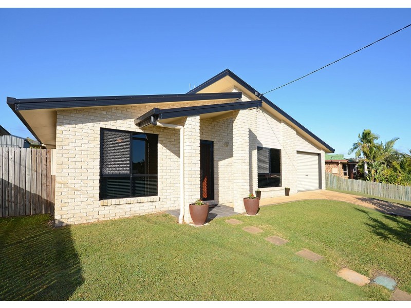 5 Carolyn St, Dundowran Beach QLD 4655