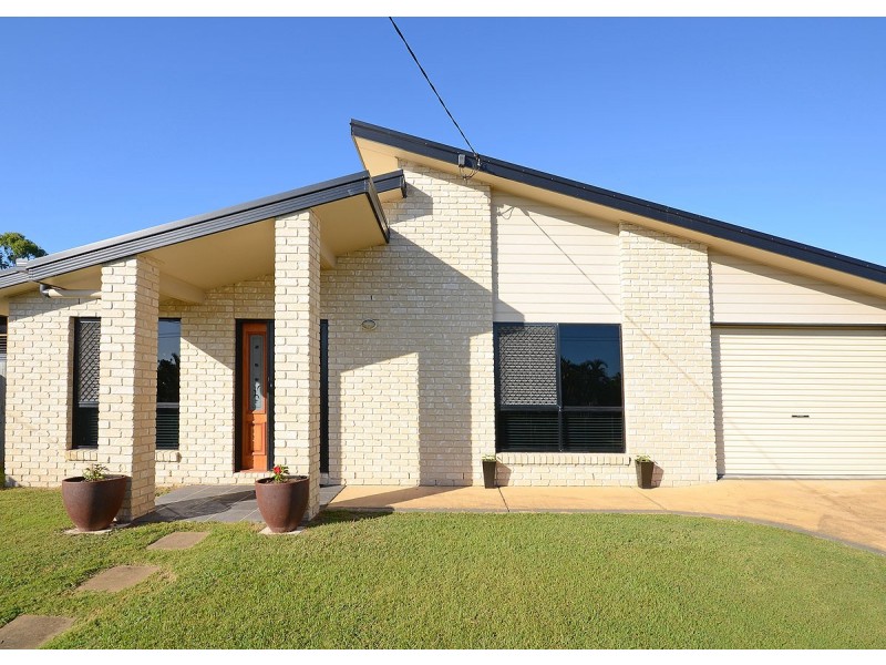 5 Carolyn St, Dundowran Beach QLD 4655