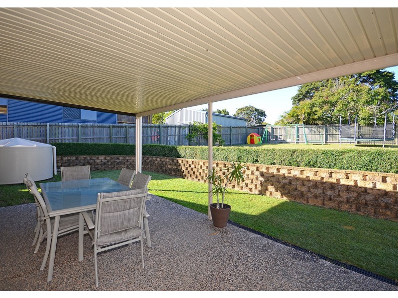 5 Carolyn St, Dundowran Beach QLD 4655