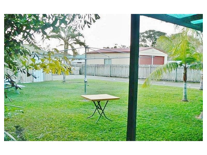 39 Hansen Street, Urangan QLD 4655