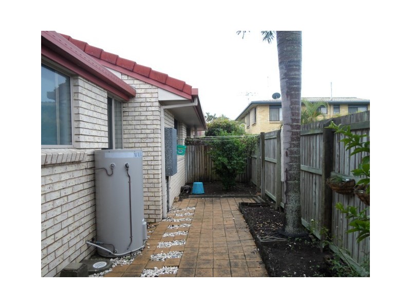 1/146 Cypress Street, Urangan QLD 4655