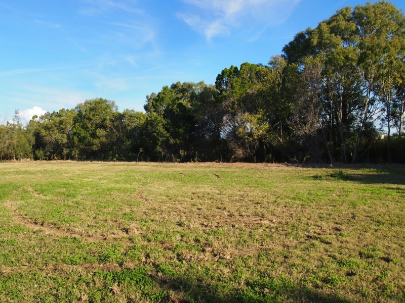 667 Charlton Esplanade, Urangan QLD 4655