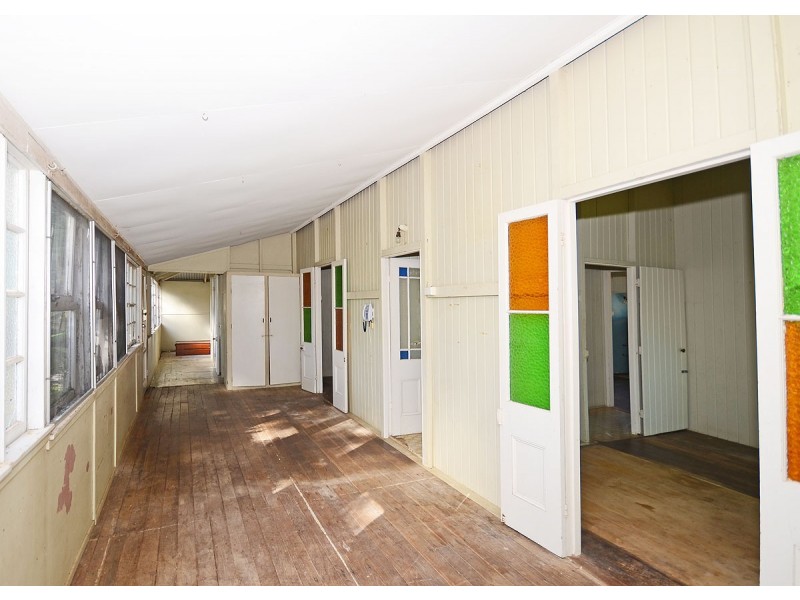 12 Spence Street, Point Vernon QLD 4655