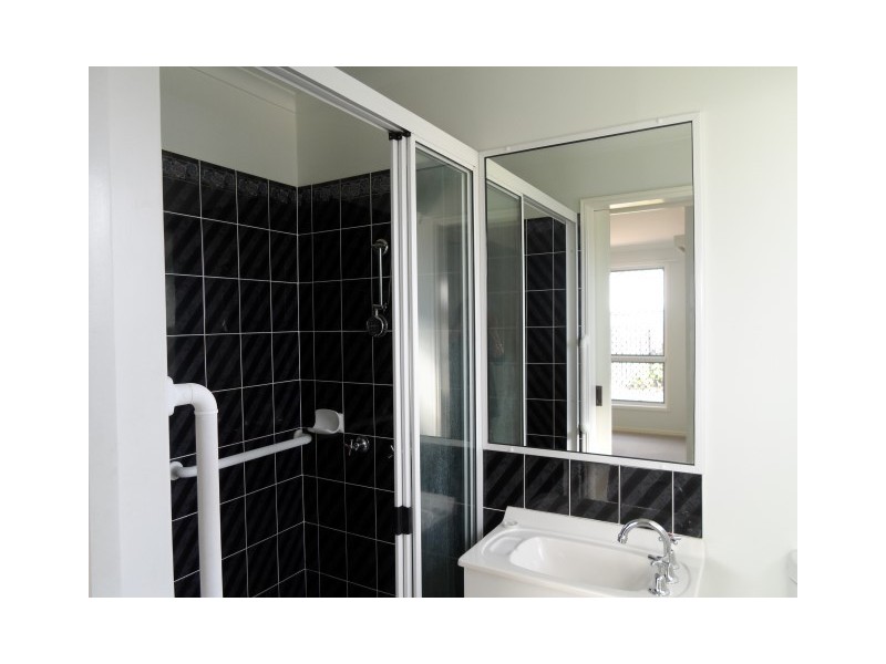 44 Helsham st, Point Vernon QLD 4655