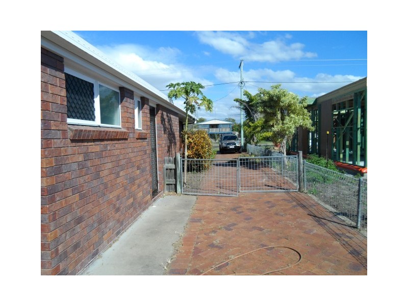 44 Helsham st, Point Vernon QLD 4655