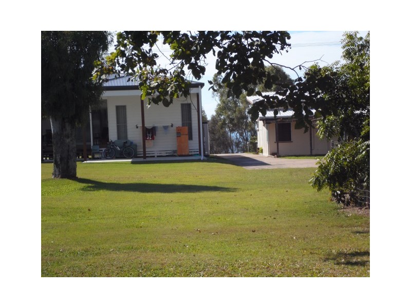 44 Helsham st, Point Vernon QLD 4655