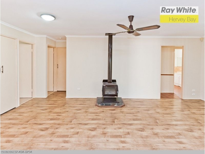 11 Shore Road E, Urangan QLD 4655