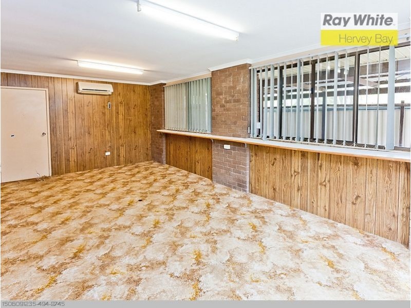 11 Shore Road E, Urangan QLD 4655