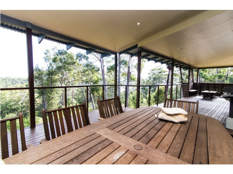 House 25 Kingfisher Heights Est, Fraser Island QLD 4581