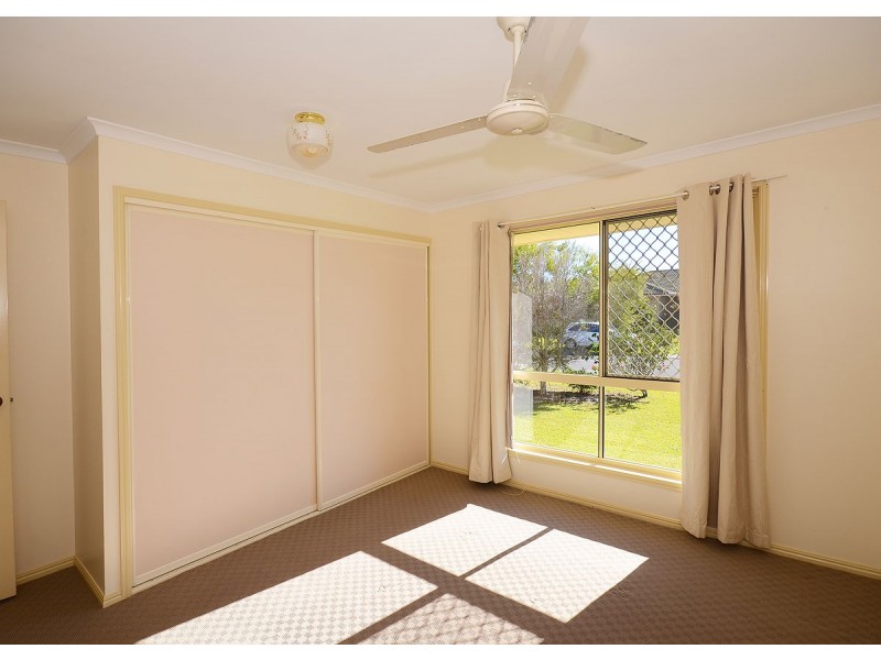 7 Satinay Street, Urangan QLD 4655