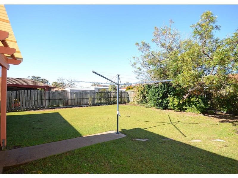 7 Satinay Street, Urangan QLD 4655