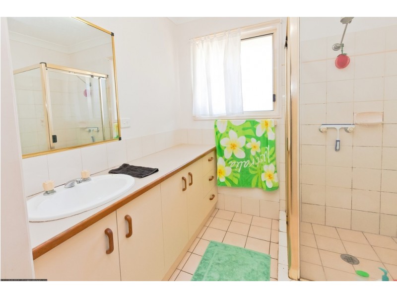 10 Wattlebird Lane, Eli Waters QLD 4655