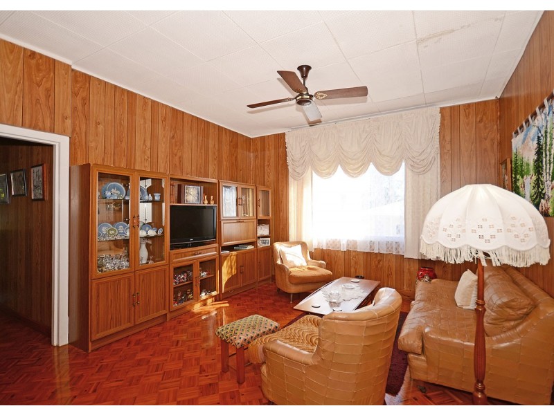 24 Eric Street, Torquay QLD 4655