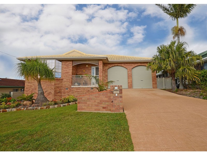 4 Ungowa Avenue, Pialba QLD 4655