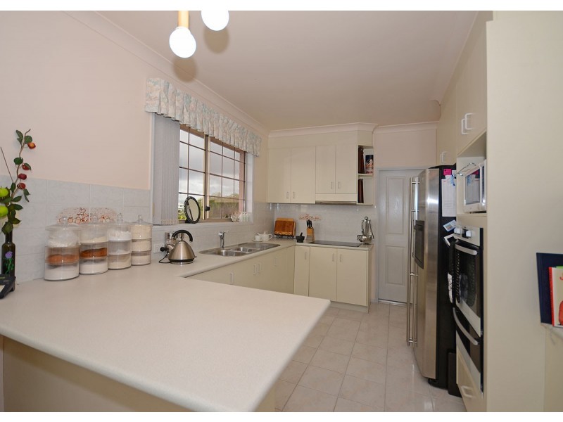 4 Ungowa Avenue, Pialba QLD 4655