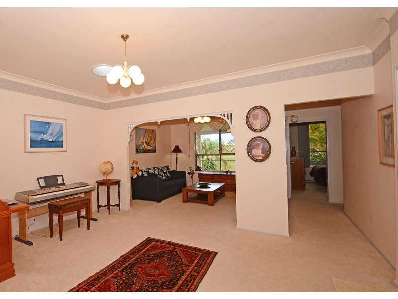 4 Ungowa Avenue, Pialba QLD 4655