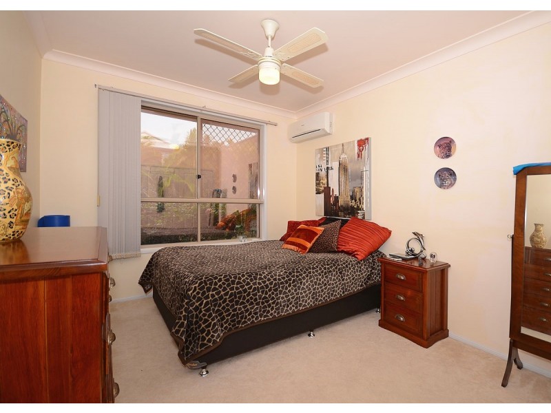 4 Ungowa Avenue, Pialba QLD 4655