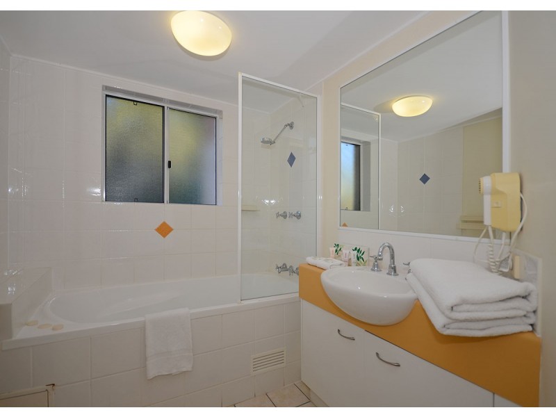 178/17 Buccaneer Drive, Urangan QLD 4655