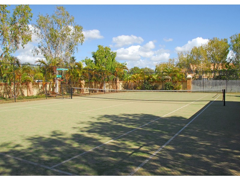 178/17 Buccaneer Drive, Urangan QLD 4655