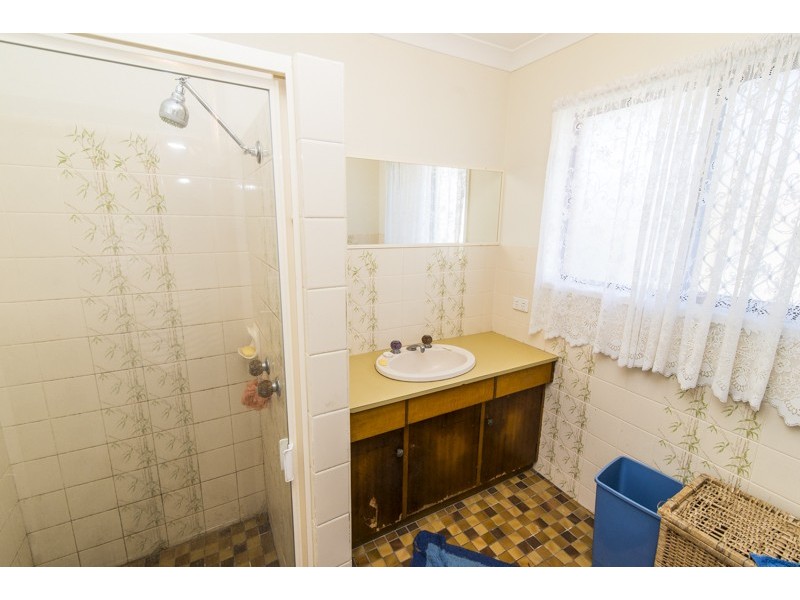 401 Boat Harbour Drive, Torquay QLD 4655