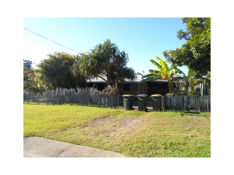 8 Urangan Street, Torquay QLD 4655