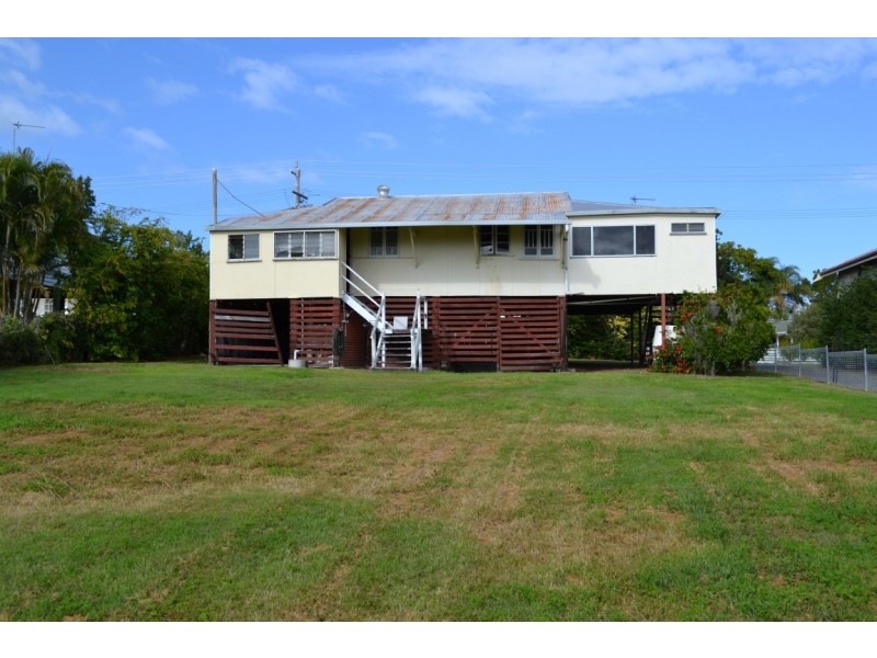 47 Dayman Street, Urangan QLD 4655
