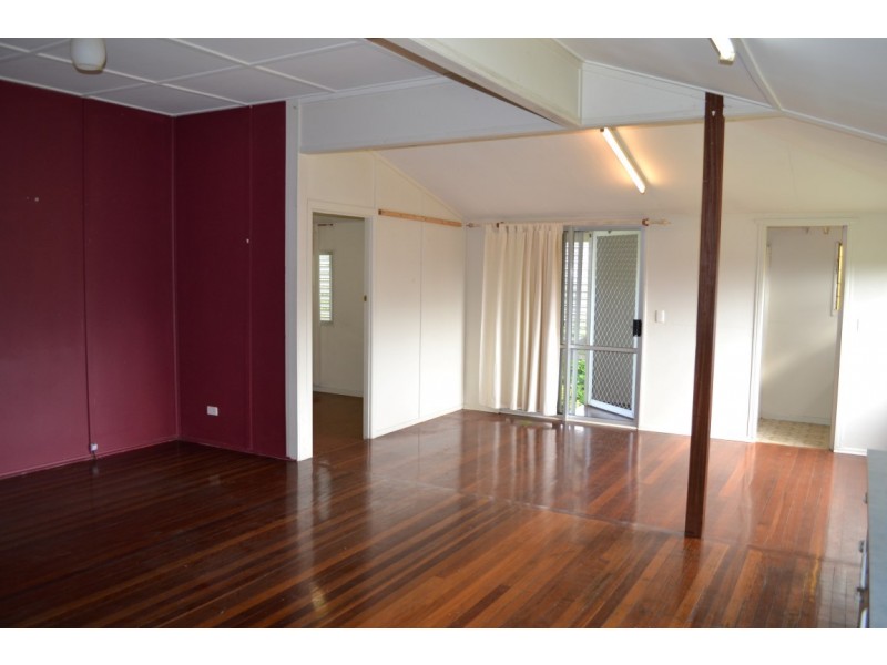 47 Dayman Street, Urangan QLD 4655