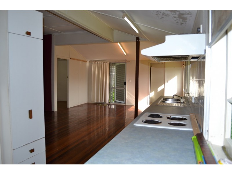 47 Dayman Street, Urangan QLD 4655
