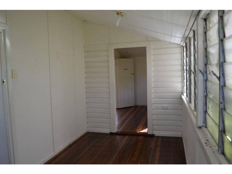 47 Dayman Street, Urangan QLD 4655