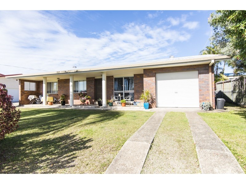 35 Hillcrest Avenue, Scarness QLD 4655