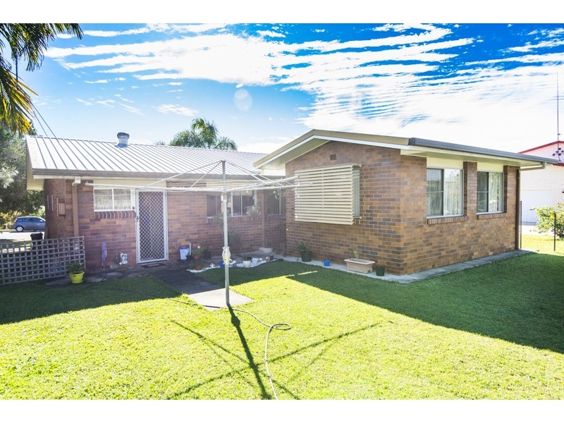 35 Hillcrest Avenue, Scarness QLD 4655