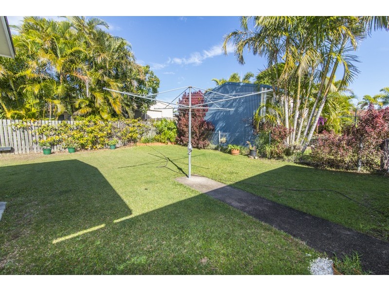 35 Hillcrest Avenue, Scarness QLD 4655