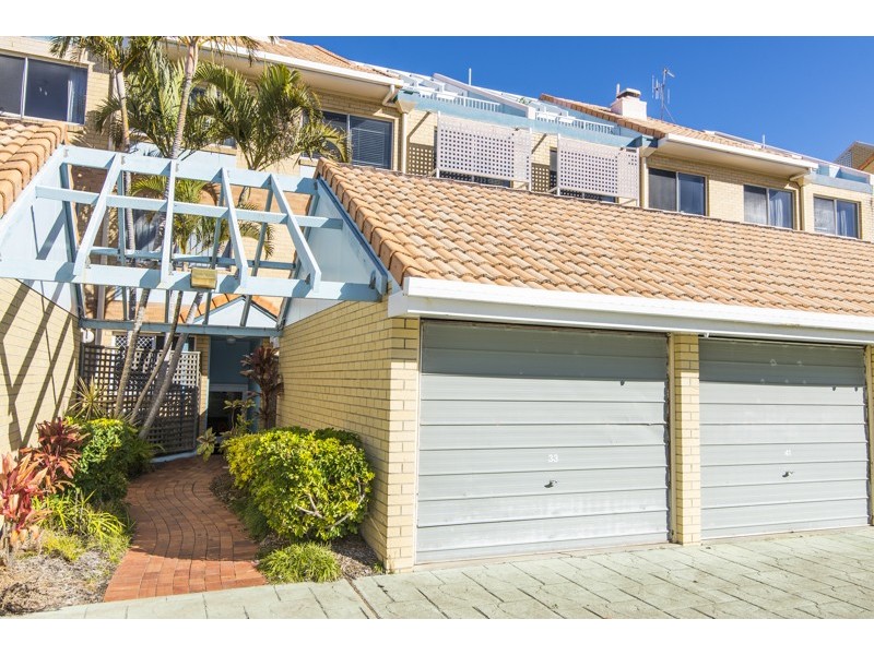 41/17 Buccaneer Drive, Urangan QLD 4655